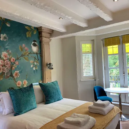 Bradleigh Bed & Breakfast 3*