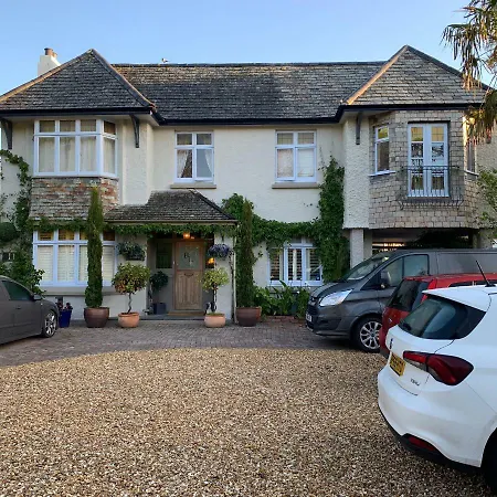 Bradleigh Bed & Breakfast 3*